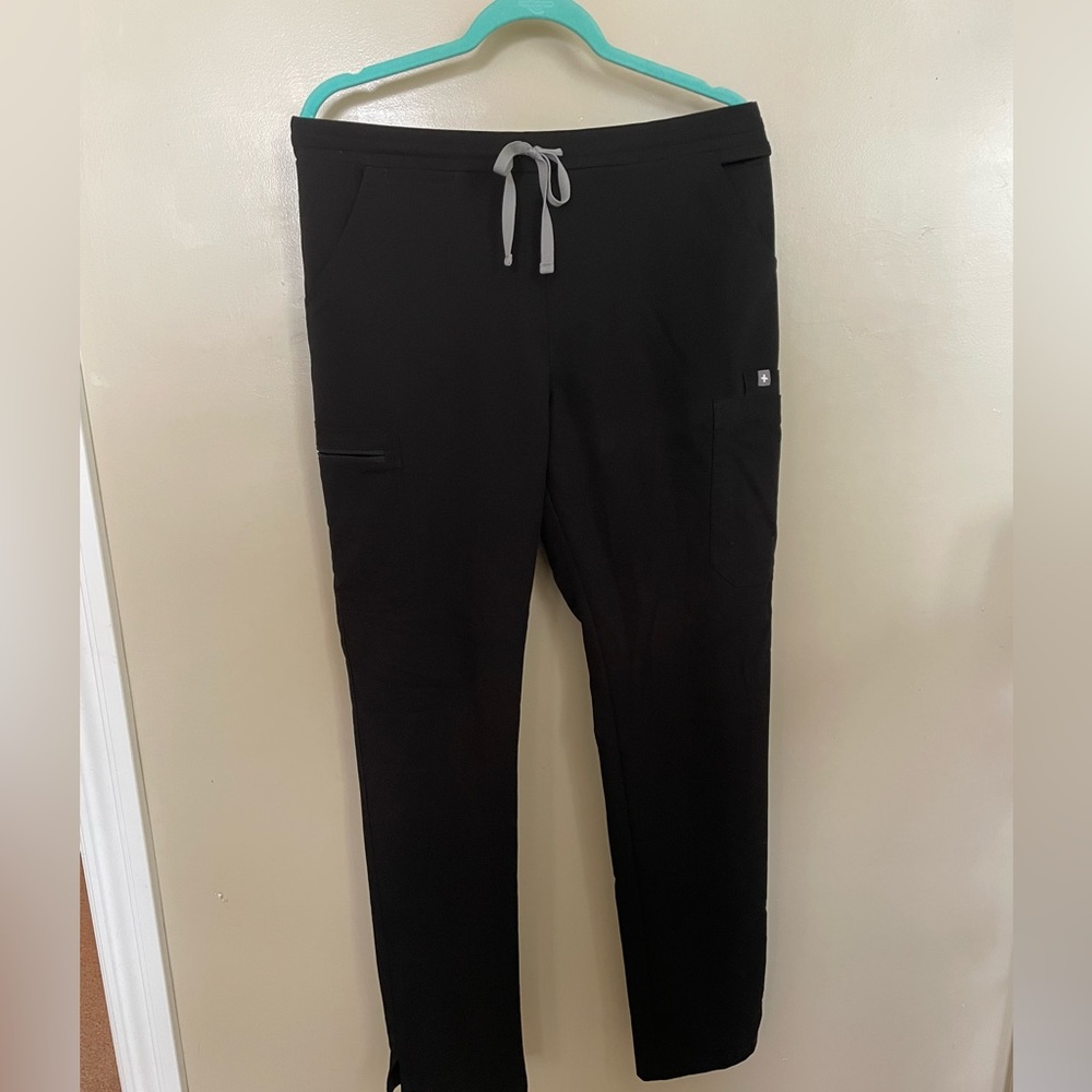Figs yola medium/tall pants